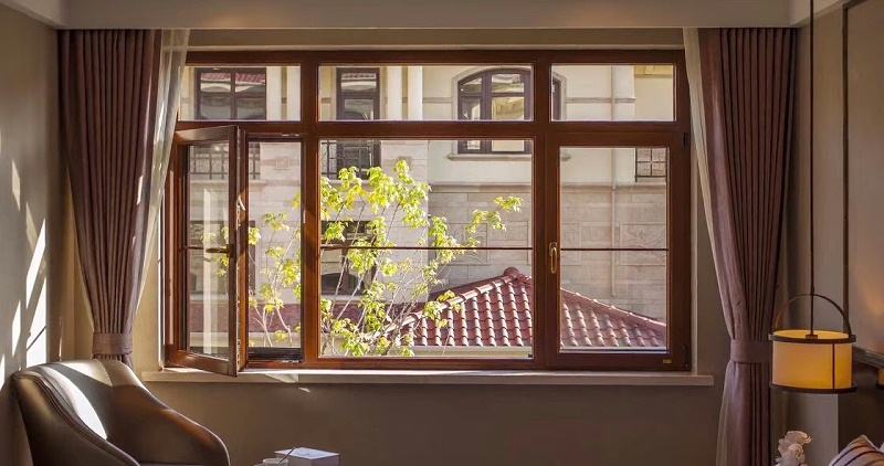 塑料门窗将持续对金属和木制门窗发生打击