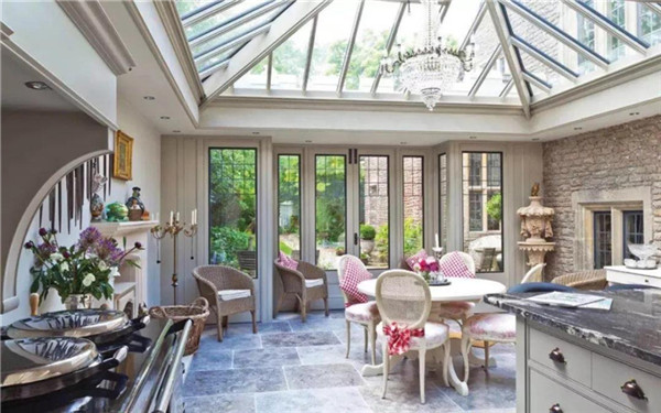 阳光房挑选甚么样的气概才好，定制须要注重哪些题目？